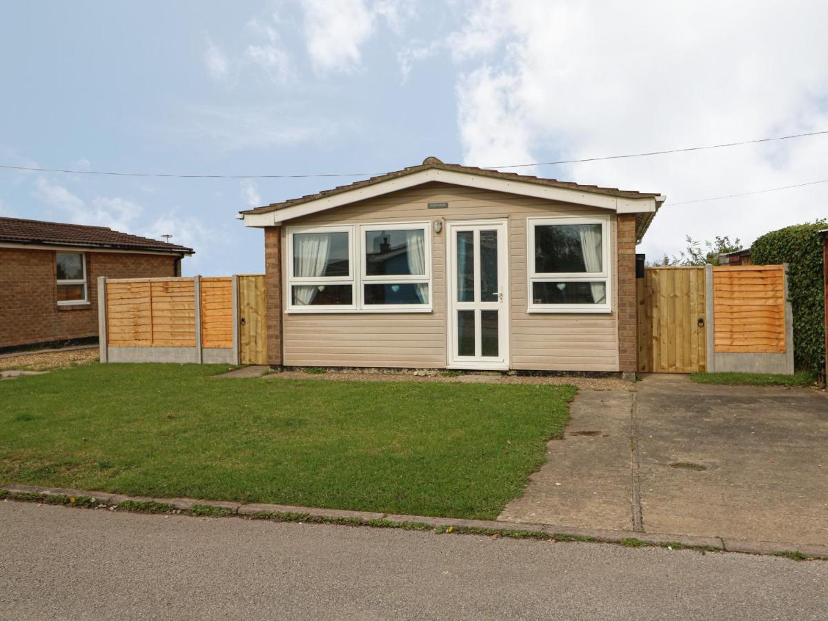 Moggs Retreat Villa Skegness Exterior photo